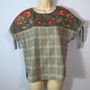 THML blouse glen plaid floral embroidered tie short sleeve small blouse plaid